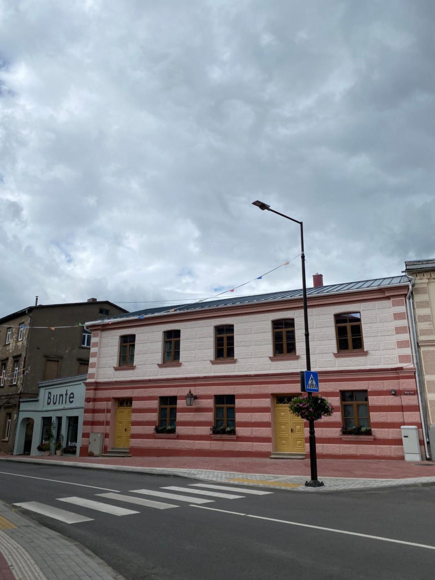 Buntes Nams Apartamento Limbazi Exterior foto
